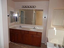 3784 E Santa Fe Ln, Gilbert, Az 85297 in Gilbert, AZ (Photo 8 of 11)