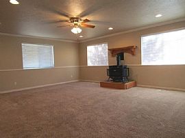 4 Bed, 4.0 Bath, 3256 Sqft, in Pleasant Grove, UT (Photo 3 of 10)