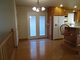 4 Bed, 4.0 Bath, 3256 Sqft, in Pleasant Grove, UT (Photo 4 of 10)