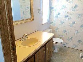 Great Family Home Conveniently Located Near Interstate  in Chesapeake, VA (Photo 4 of 8)