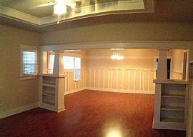 Beautiful Single Family House! in Los Angeles, CA (Photo 3 of 11)