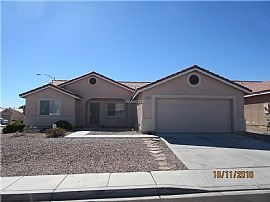 This 1795 Square Foot Single Family Home Has 3 Bedrooms and 2.0 in North Las Vegas, NV