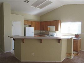 This 1795 Square Foot Single Family Home Has 3 Bedrooms and 2.0 in North Las Vegas, NV (Photo 10 of 10)