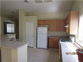 This 1795 Square Foot Single Family Home Has 3 Bedrooms and 2.0 in North Las Vegas, NV (Photo 7 of 10)