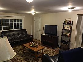 Nice 3 Bedroom in North Framingham in Framingham, MA (Photo 4 of 4)