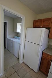 3 Bed, 2.5 Bath, 1128 Sqft, $1,200 in Boynton Beach, FL (Photo 9 of 12)