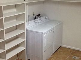 Vaulted Ceilings, 2 Tone Paint, Newer Appliances in Lake Havasu City, AZ (Photo 6 of 8)