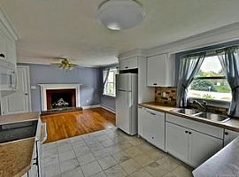 Looking For An Adorable Home Within Walking Distance to Town An in Old Saybrook, CT (Photo 3 of 9)