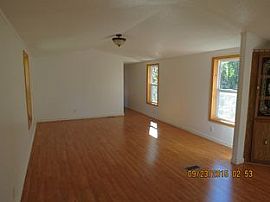 Nearby Hannaford Grocery Store, Family Dollar, and More in Saraland, AL (Photo 7 of 9)