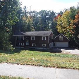 A Comfortable Home Nestled in a Wonderful Quiet Neighborhood in Essex Junction, VT