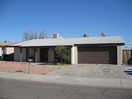 3 Bedrooms 2 Full Bathrooms in Phoenix, AZ