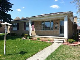 Beautiful Home in Quiet Neighborhood in Westland, MI