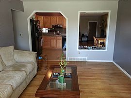 Beautiful Home in Quiet Neighborhood in Westland, MI (Photo 3 of 12)