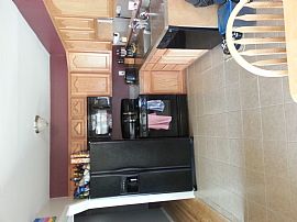 Beautiful Home in Quiet Neighborhood in Westland, MI (Photo 4 of 12)