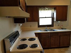 Very Nice 3 Bedroom Ranch Home with Attached 1 Stall Garage in Wisconsin Rapids, WI (Photo 3 of 8)
