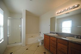 4 Bedroom House in Mesa, AZ (Photo 7 of 8)