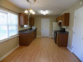 Beautiful Spacious Home in Lexington, KY (Photo 3 of 6)