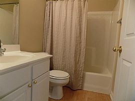 Beautiful Spacious Home in Lexington, KY (Photo 5 of 6)