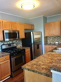 Beautiful  3 Bed Home in Minneapolis, MN (Photo 2 of 7)