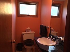 Beautiful  3 Bed Home in Minneapolis, MN (Photo 6 of 7)