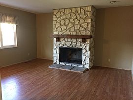 Lovely 3bed and 3bath Home in Florissant, MO (Photo 2 of 10)