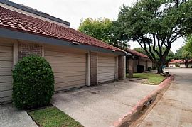 Cool Gated Community Home in Dallas, TX (Photo 5 of 11)