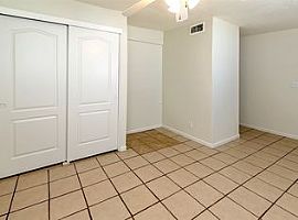Beautifully Renovated 4 Bed/2 Bath Home in Phoenix, Az with Til in Phoenix, AZ (Photo 2 of 9)