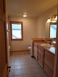 Lovely 3bedroom Home  in Bozeman, MT (Photo 6 of 8)