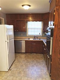 3 Bedroom House in Greensboro, NC (Photo 7 of 8)