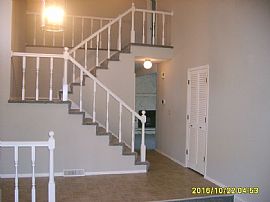 Beautiful  3 Bed Home in Bellevue, NE (Photo 2 of 6)