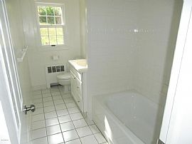 Enjoy The Best That Old Greenwich Has to Offer From This Adorab in Old Greenwich, CT (Photo 6 of 7)