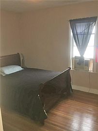 6 Bed, 1.5 Bath, 2000 Sqft, $1,500 in Boston, MA (Photo 8 of 9)