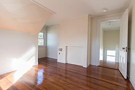 5 Bed, 3.5 Bath, 3598 Sqft, $2,250 in Boston, MA (Photo 4 of 11)