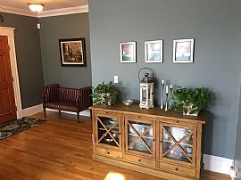 3 Bed, 1.5 Bath, 2000 Sqft, $3,500 in Boston, MA (Photo 5 of 12)