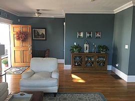 3 Bed, 1.5 Bath, 2000 Sqft, $3,500 in Boston, MA (Photo 7 of 12)