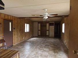 Country Home- Close to City in San Antonio, TX (Photo 5 of 11)