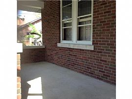 Large 2 Bedrooms Main Level Apartment Featuring Hardwood Floor  in Belleville, IL (Photo 9 of 9)