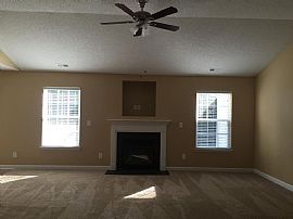  Located in a Quiet Cul-De-Sac Is a 3 Bedroom 2 Bath Ranch Home in Charlotte, NC (Photo 2 of 10)