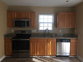  Located in a Quiet Cul-De-Sac Is a 3 Bedroom 2 Bath Ranch Home in Charlotte, NC (Photo 5 of 10)