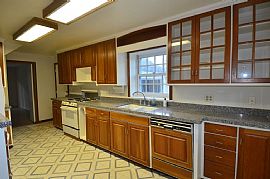 Newly Landscaped 3 Beds 3 Baths 2,905 Sqft in Rochester, MN (Photo 2 of 12)