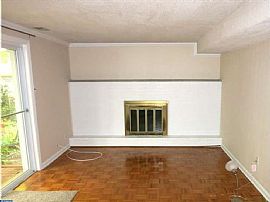 Beautiful 4bed Family Home  in Cherry Hill, NJ (Photo 3 of 6)