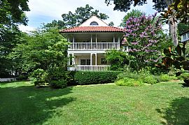 6bed Home on Dellwood Rd in Yonkers, NY (Photo 4 of 7)