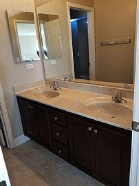 6bed Home on Dellwood Rd in Yonkers, NY (Photo 7 of 7)