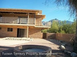7035 N Skyway Dr, Tucson, Az 85718 in Tucson, AZ (Photo 11 of 12)