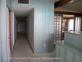 7035 N Skyway Dr, Tucson, Az 85718 in Tucson, AZ (Photo 9 of 12)