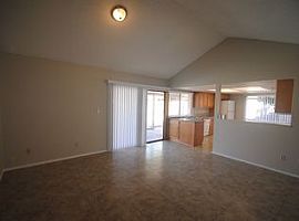 4536 W Echo Ln, Glendale, Az 85302 in Glendale, AZ (Photo 5 of 12)