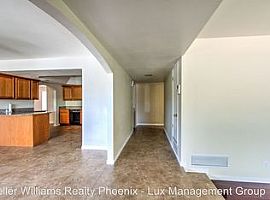 302 W Frier Dr, Phoenix, Az 85021 in Phoenix, AZ (Photo 6 of 12)