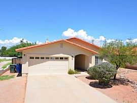3041 E Loretta Dr, Tucson, Az 85716 in Tucson, AZ