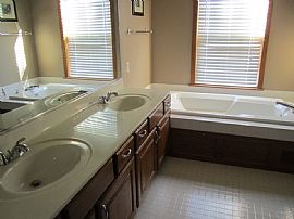 Comfortable Home in Bowman Woods on The Ne Side of Cedar Rapids in Cedar Rapids, IA (Photo 7 of 12)