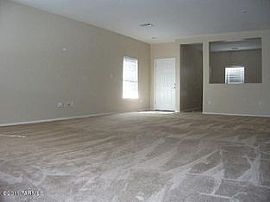 957 W Calle Valenciana, Sahuarita, Az 85629 in Sahuarita, AZ (Photo 2 of 12)